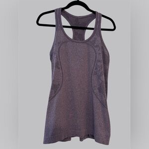 Preloved Women’s Lululemon purple size 8 workout tank